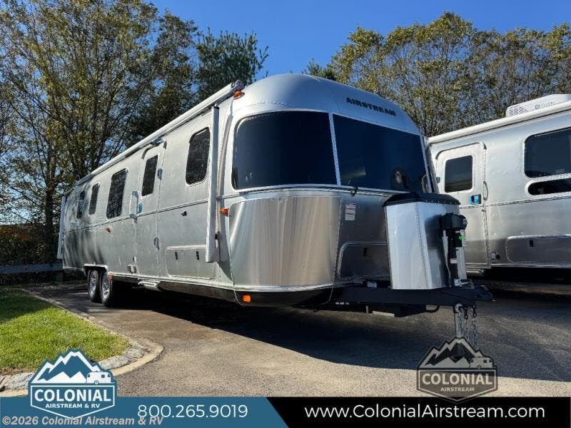 New 2026 Airstream Classic 33FBT Twin available in Millstone Township, New Jersey