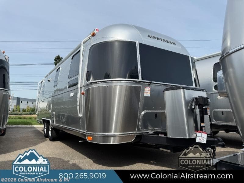 New 2026  Airstream Flying Cloud 27FBQ Queen Hatch by Airstream from Colonial Airstream & RV in Millstone Township, NJ