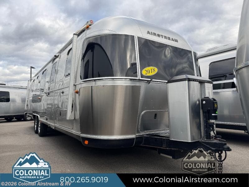 Used 2018 Airstream Classic 33FBT Twin available in Millstone Township, New Jersey