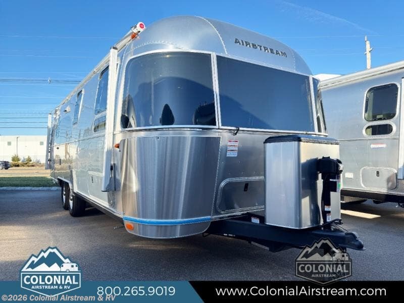 New 2026 Airstream Globetrotter 27FBT Twin available in Millstone Township, New Jersey