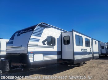 New 2022 CrossRoads Zinger ZR328SB available in Newfield, New Jersey