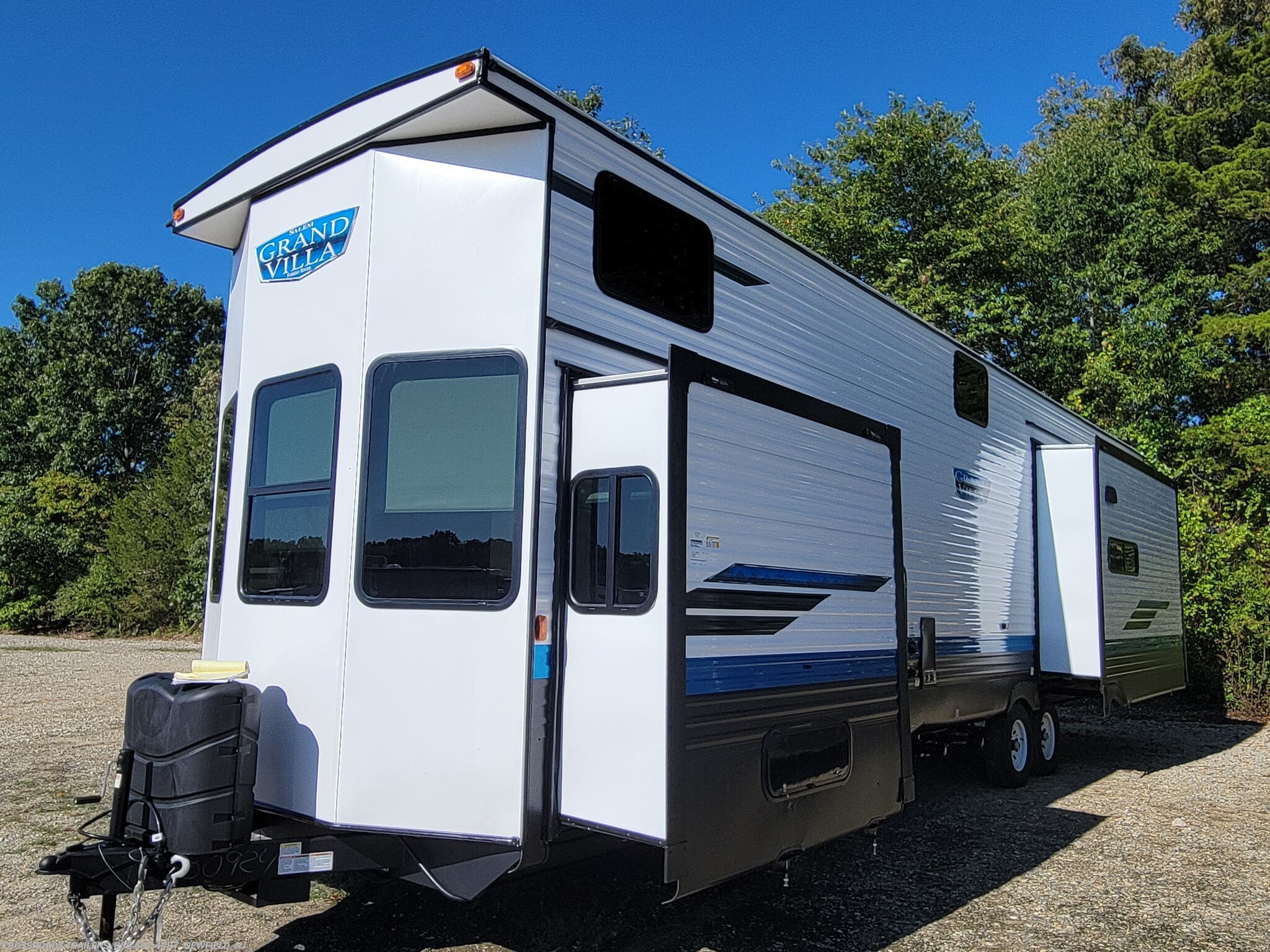 8x41 Destination Trailer for sale New Forest River Salem Grand Villa