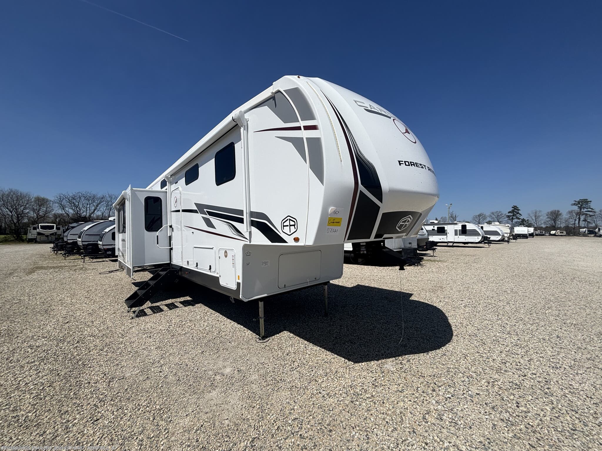 New 2026 Forest River Cardinal 35CRIB available in Newfield, New Jersey