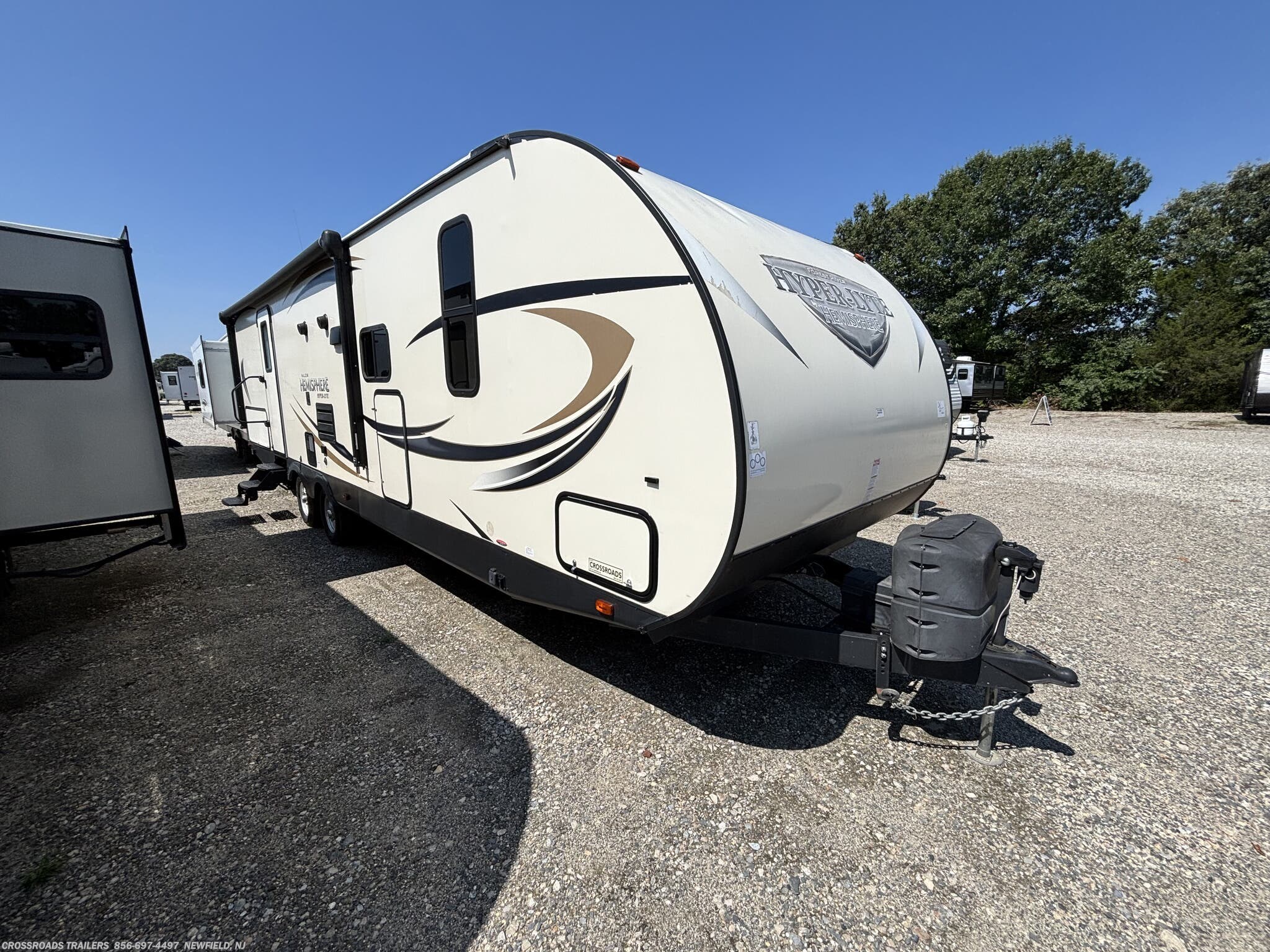 Used 2017 Forest River Salem Hemisphere Hyper-Lyte 26RBHL available in Newfield, New Jersey