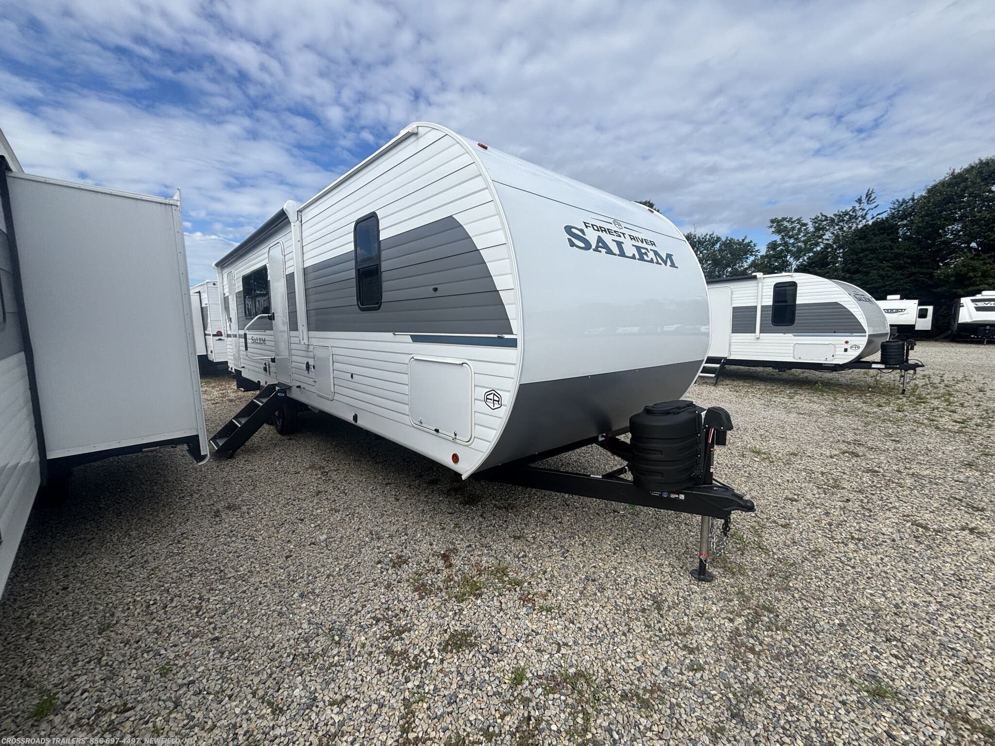 New 2027 Forest River Salem 28DBHD available in Newfield, New Jersey