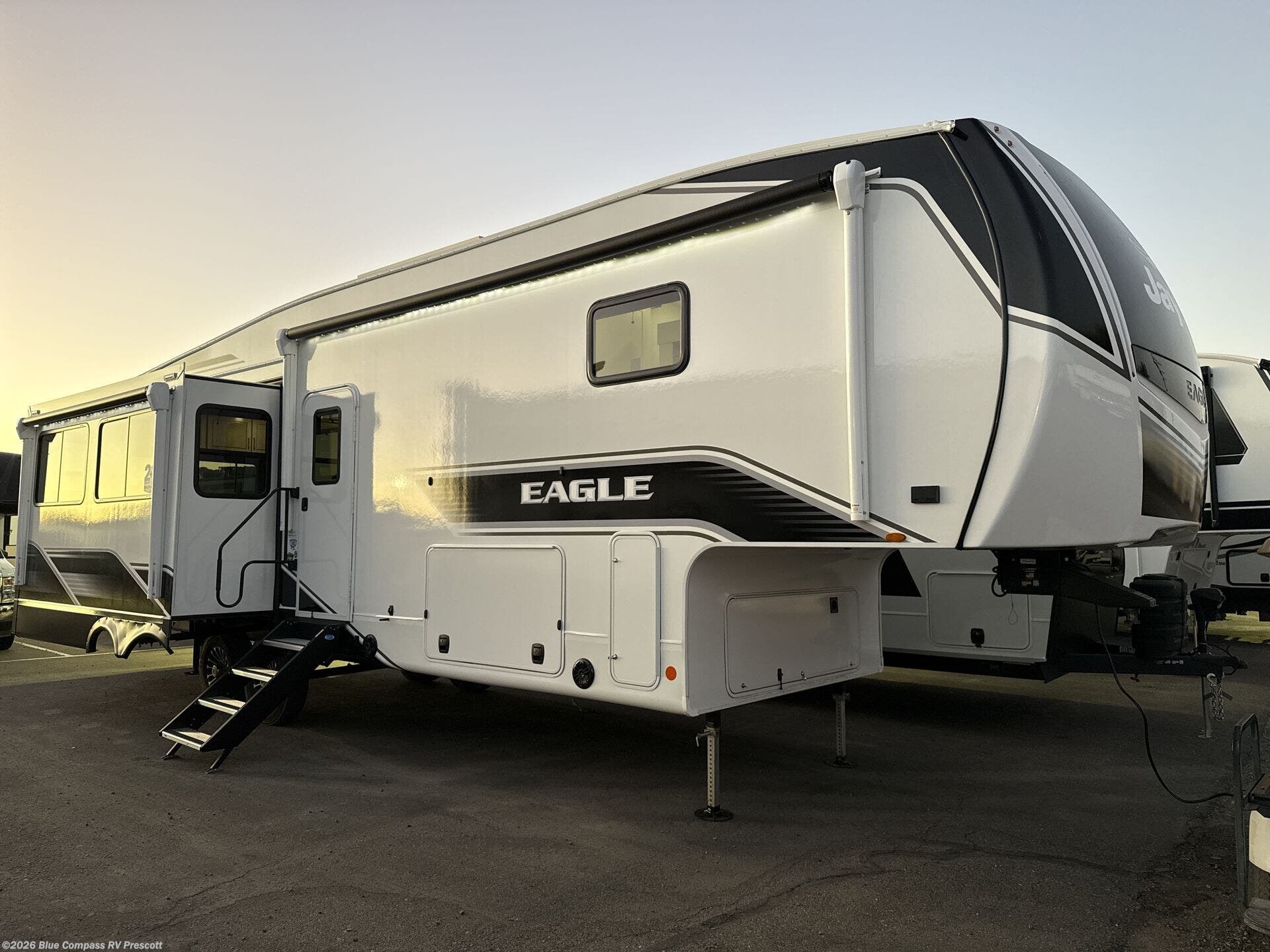 New 2026 Jayco Eagle 321RSTS available in Prescott, Arizona
