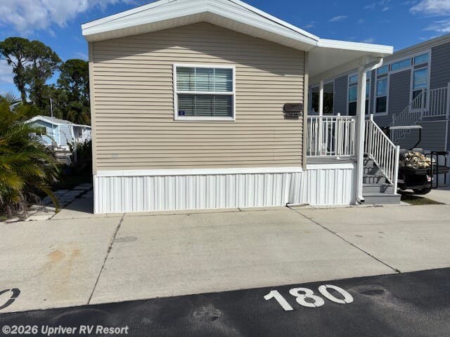 Used 2007 Chariot   available in North Fort Myers, Florida